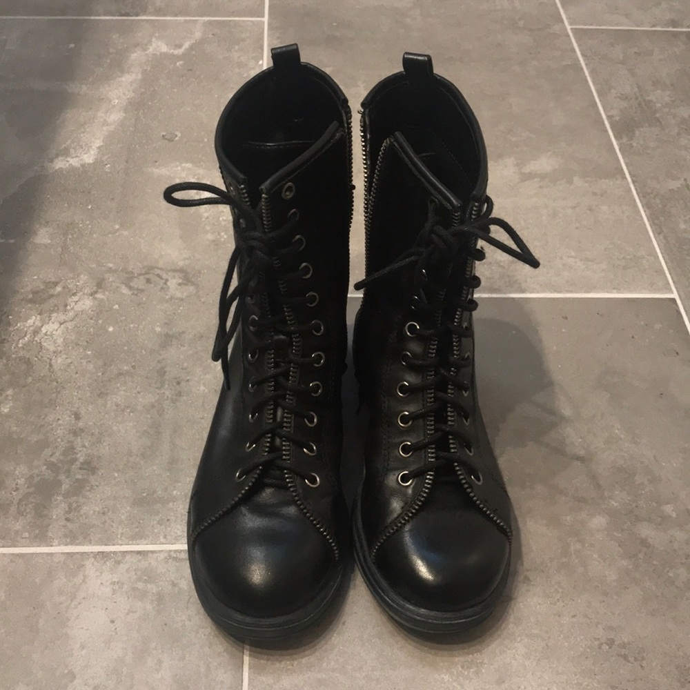 BCBGeneration combat boots